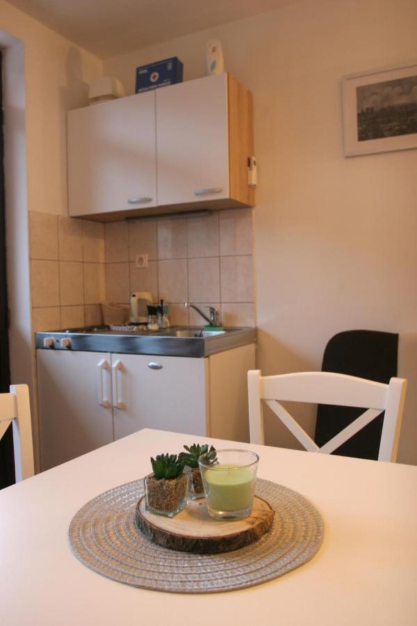 Studio Apartman Maria Čavle Eksteriør bilde